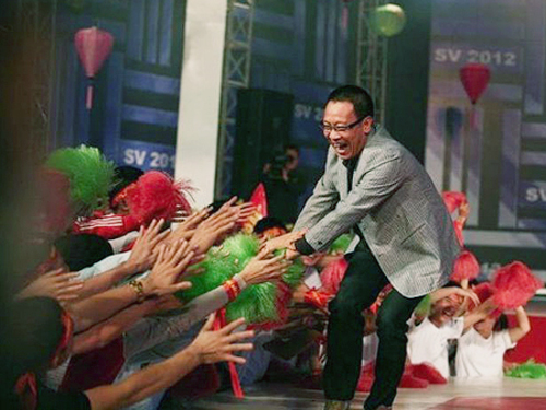 SV cùng Lại Văn Sâm tái xuất ngày 1-1-2012